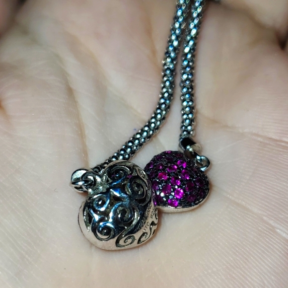 This is a necklaces from kay jewelry - Picture 3 of 4